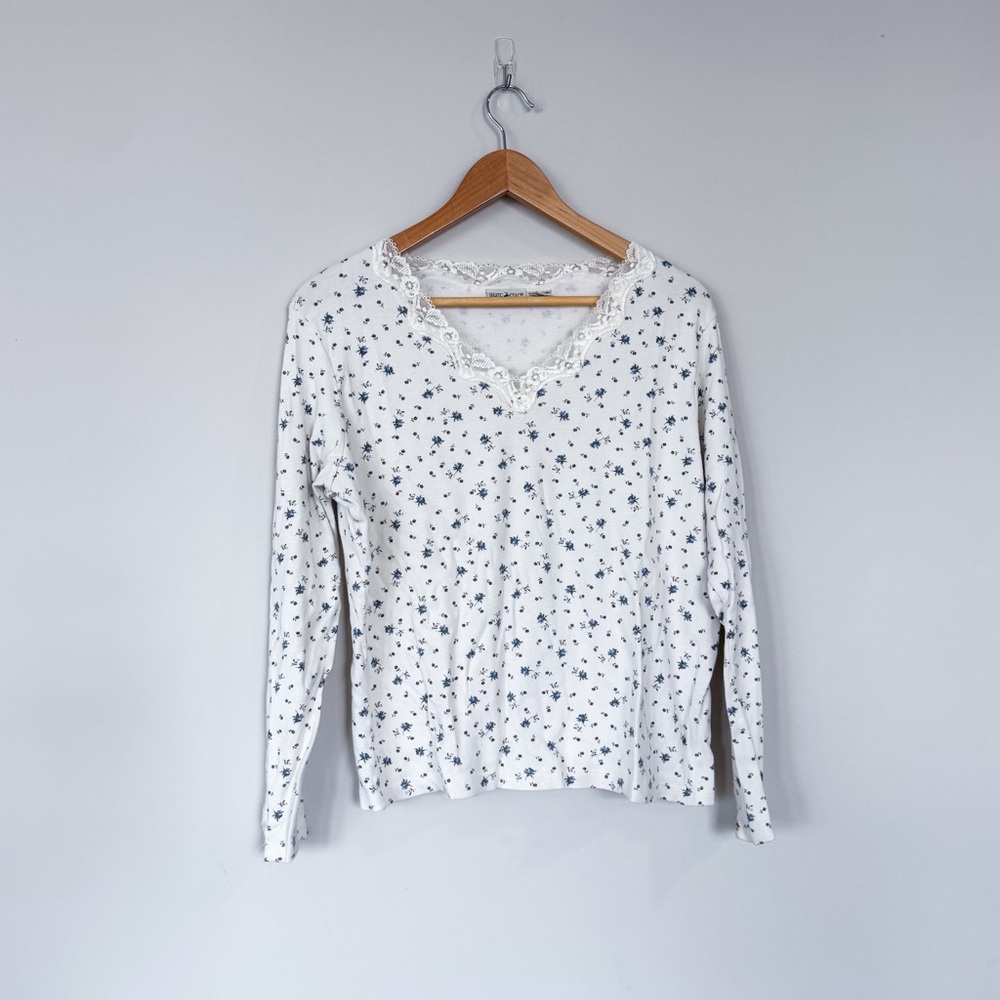 VTG Y2K White Stag Floral V-Neck Lace Trim Long Sleeve Top White Coquette